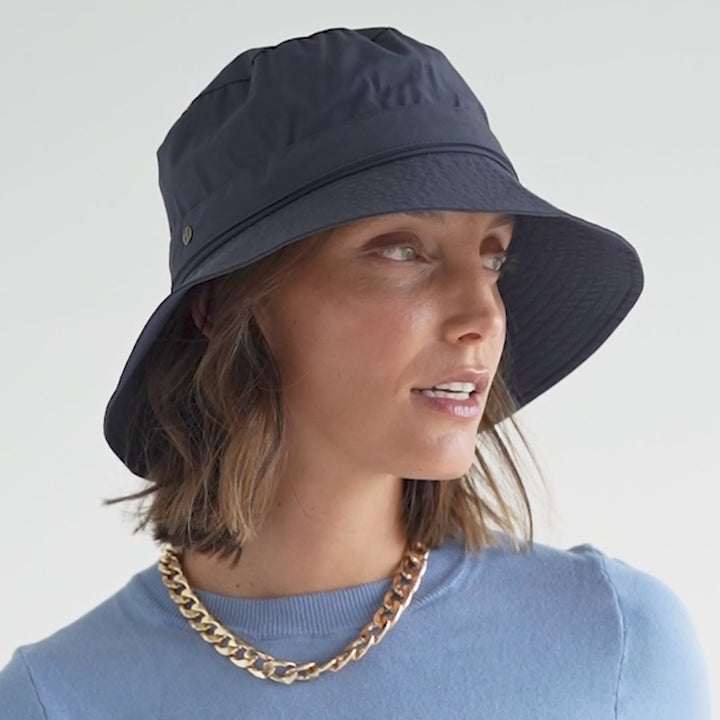 Storm Sou'wester Bucket
