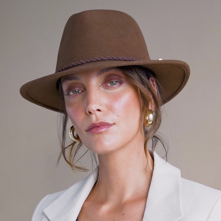 Cassia Fedora